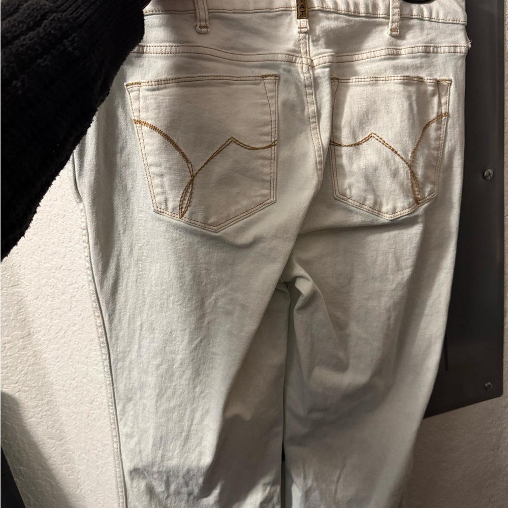 Ariat Women's Cream Straight Leg Jeans